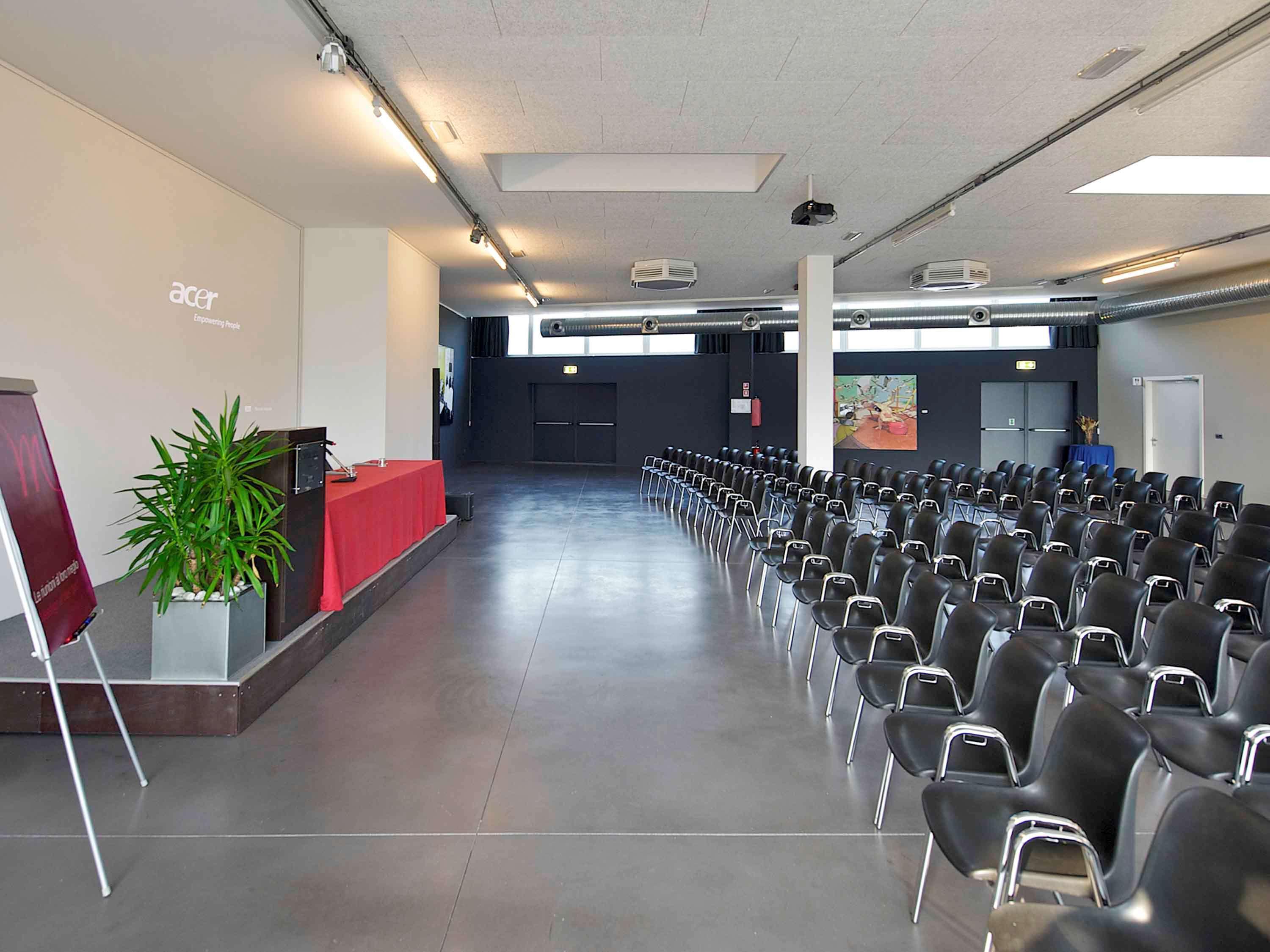 Mercure Nerocubo Rovereto Esterno foto
