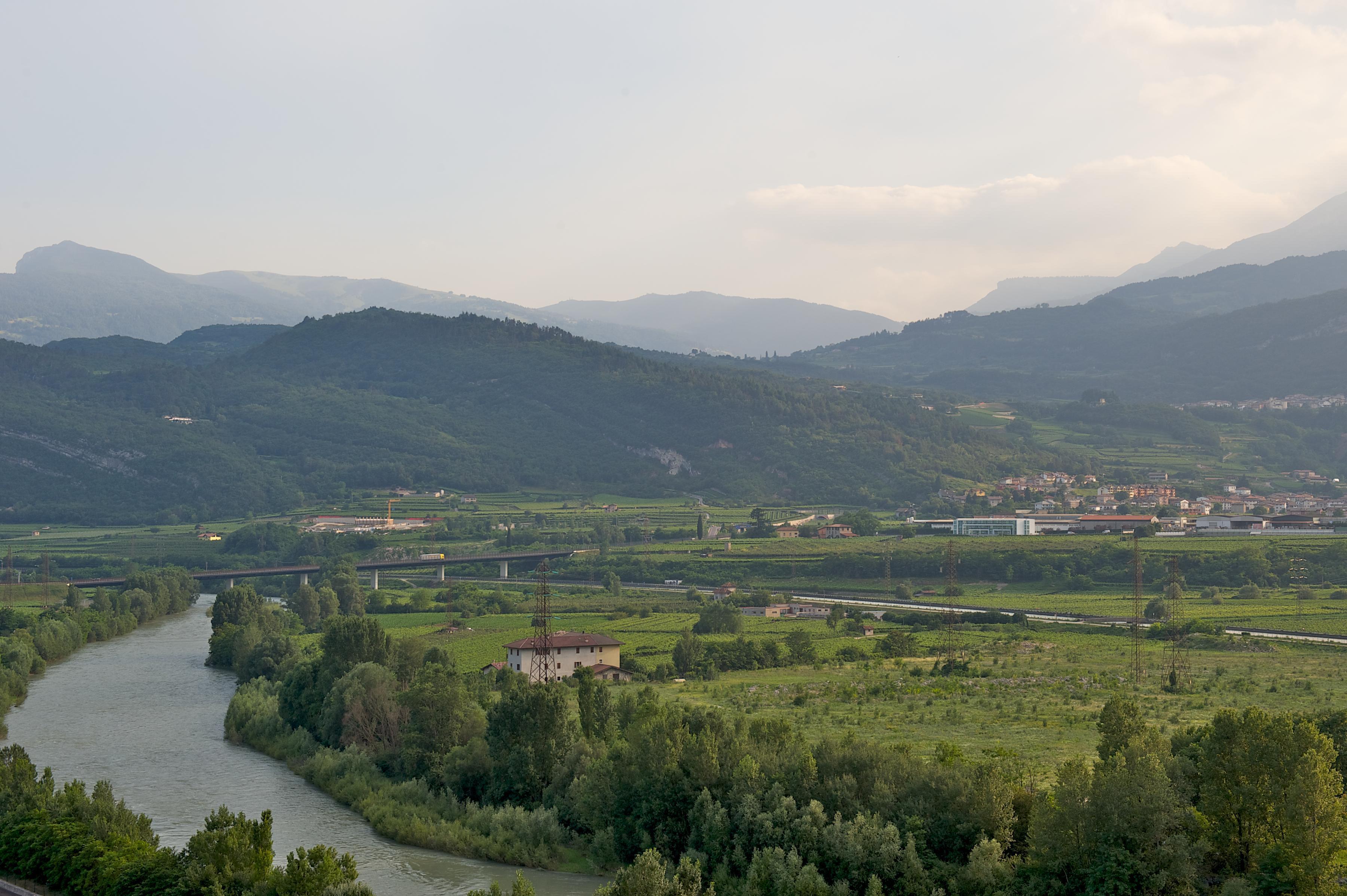 Mercure Nerocubo Rovereto Esterno foto