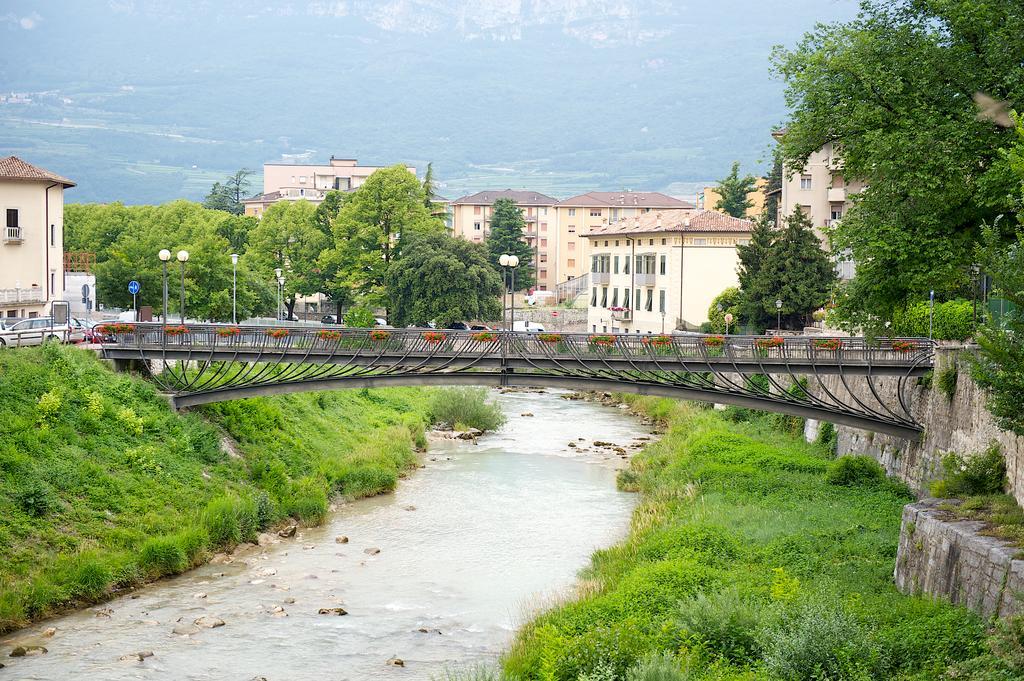 Mercure Nerocubo Rovereto Esterno foto
