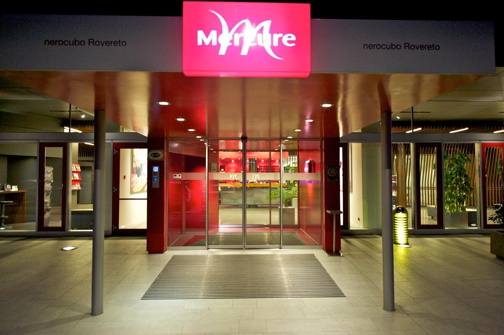 Mercure Nerocubo Rovereto Esterno foto