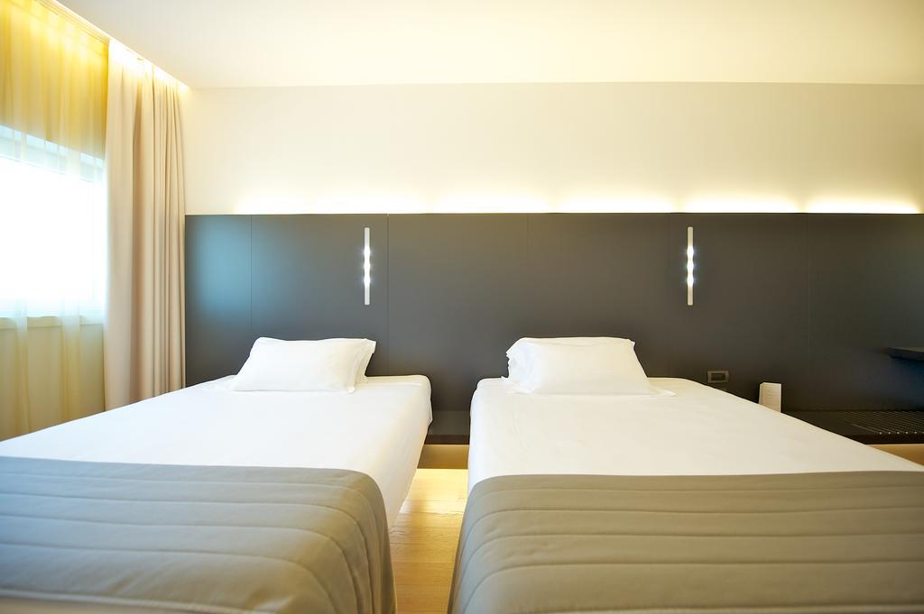 Mercure Nerocubo Rovereto Esterno foto